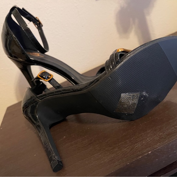 Black heeled sandals with chain front - Picture 5 of 7